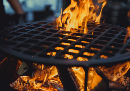 Must-Have Grill Accessories: Tips and Techniques for Delicious DIY BBQ